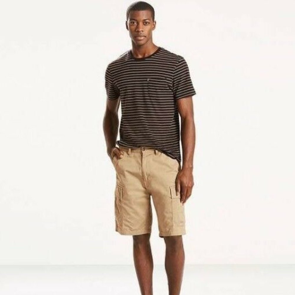 Levi's Shorts Men's Cargo Tan Size 31 New